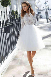 Vestido de novia elegante, corto, corte A, de tul, con encaje joya y mangas